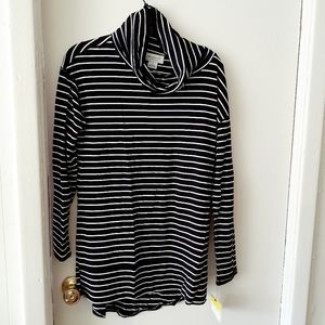 NWT*Liz Claiborne blk striped cowlneck tunic*s…